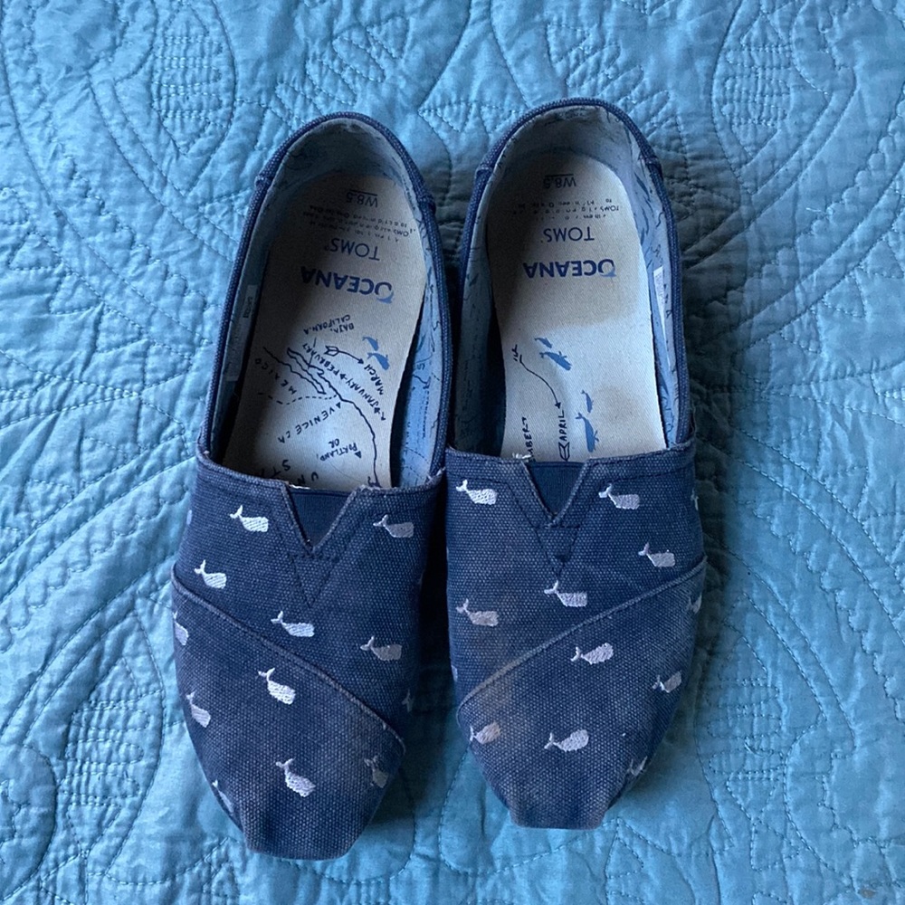 Toms Oceana shoes with whale print